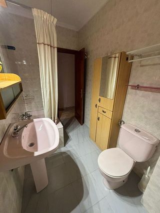 Piso en alquiler en Tres Huertas - El Torrejón - El Cerezo en Sevilla