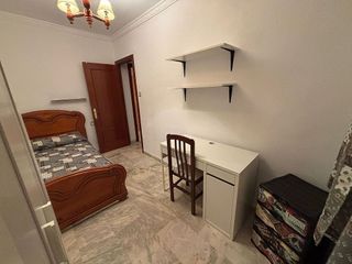 Piso en alquiler en Tres Huertas - El Torrejón - El Cerezo en Sevilla