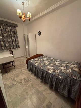 Piso en alquiler en Tres Huertas - El Torrejón - El Cerezo en Sevilla