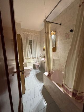 Piso en alquiler en Tres Huertas - El Torrejón - El Cerezo en Sevilla