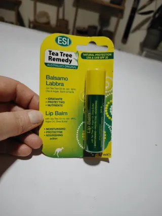 Balsamo Labbra ESI Tea Tree Remedy SPF 20