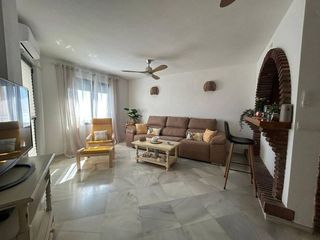 Piso en alquiler en Torrequebrada en Benalmádena