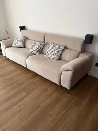 Sofá reclinable eléctrico beige