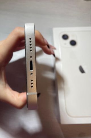 iPhone 13 128GB Blanco-Como nuevo+caja+cargador