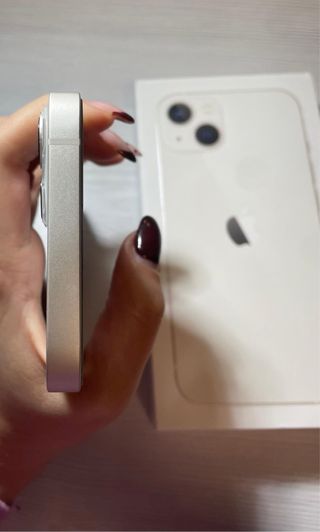 iPhone 13 128GB Blanco-Como nuevo+caja+cargador