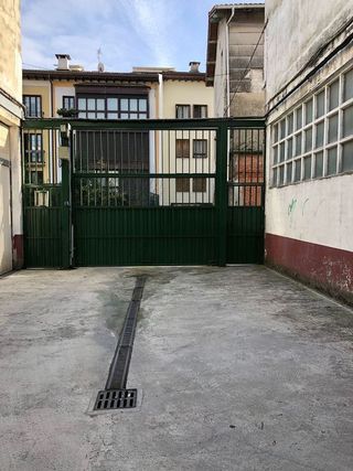 Garaje en venta en Centro - Mendibil - Santiago en Irun
