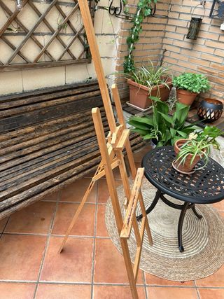 Caballete de madera para artistas