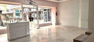 Local comercial en venta en Mariblanca - Villafontana en Móstoles