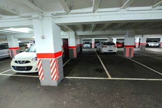 Garaje en venta en Zona Teatro Campoamor en Oviedo