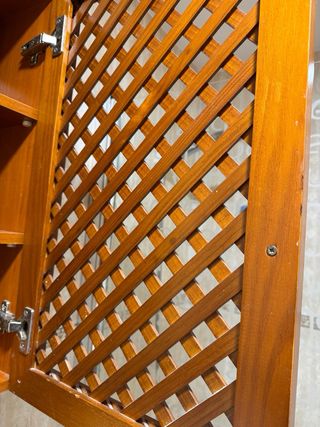 Mueble de baño de madera