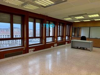Oficina en alquiler en Plaza España - Villa Pilar - Reyes Católicos - Vadillos en Burgos