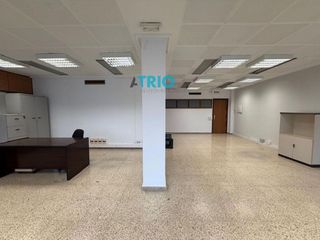 Oficina en alquiler en Plaza España - Villa Pilar - Reyes Católicos - Vadillos en Burgos