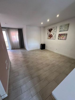 Piso en alquiler en El Juncal - Av. de la Paz en Sevilla