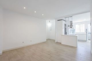 Piso en alquiler en El Juncal - Av. de la Paz en Sevilla