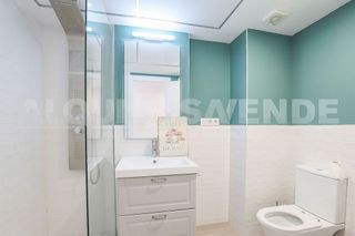 Piso en alquiler en El Juncal - Av. de la Paz en Sevilla