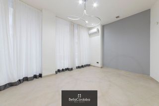 Local comercial en alquiler en Zona Centro en Córdoba