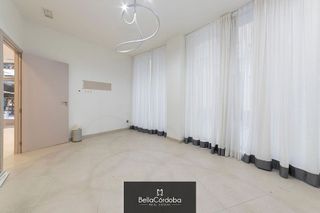 Local comercial en alquiler en Zona Centro en Córdoba