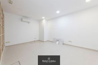 Local comercial en alquiler en Zona Centro en Córdoba