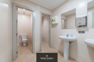 Local comercial en alquiler en Zona Centro en Córdoba