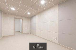 Local comercial en alquiler en Zona Centro en Córdoba