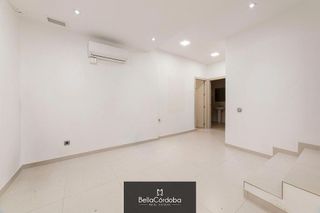 Local comercial en alquiler en Zona Centro en Córdoba