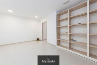 Local comercial en alquiler en Zona Centro en Córdoba