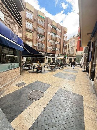 Local comercial en alquiler en Centro en Murcia
