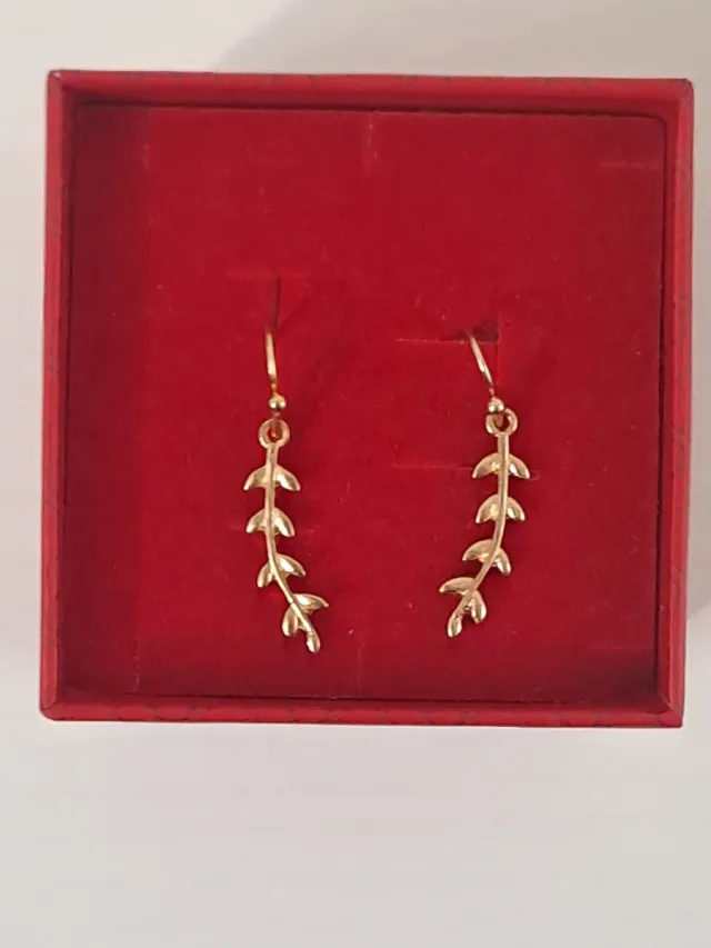 Conjunto 2 pares pendientes hoja dorados