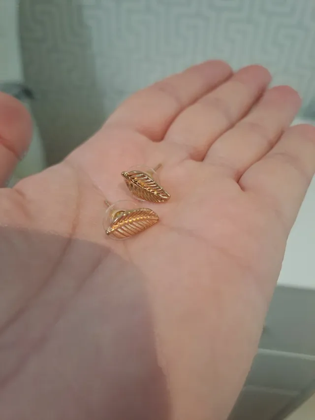 Conjunto 2 pares pendientes hoja dorados