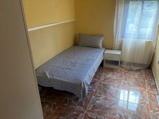 Piso en alquiler en PAU 2-600 en Puertollano