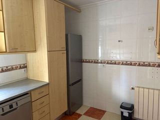 Piso en alquiler en PAU 2-600 en Puertollano