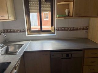 Piso en alquiler en PAU 2-600 en Puertollano