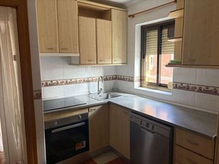 Piso en alquiler en PAU 2-600 en Puertollano