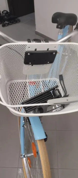 Bicicleta de paseo azul