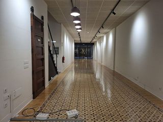 Local comercial en alquiler en Centro en Gijón