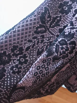 Vestido fiesta encaje negro y rosa Talla S