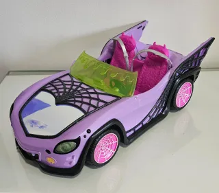 Coche Monster High Morado Telaraña