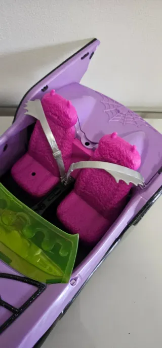 Coche Monster High Morado Telaraña