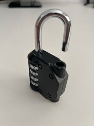 Candado de combinación negro