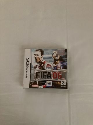 Lote 3 Giochi FIFA PS4 e uno per DS