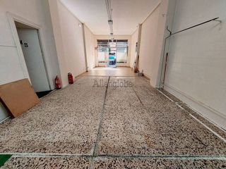 Local comercial en venta en Tenderina Alta - Fozaneldi en Oviedo