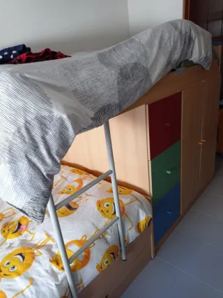 Cama tren con armario y cajones