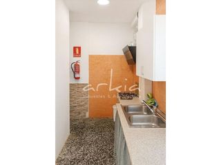 Local comercial en venta en Avenida de la Paz en Xirivella