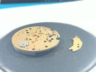 Omega 1045 movimento orologio