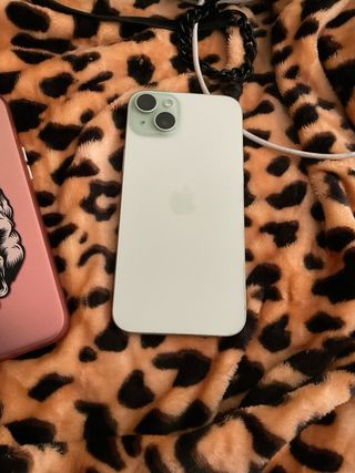 iPhone 15 Plus Verde
