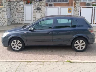 Opel Astra 1.7 Cdti 100 CV, 225000 Kms