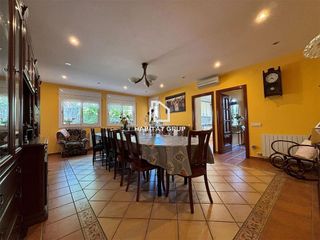 Chalet en venta en Vidreres