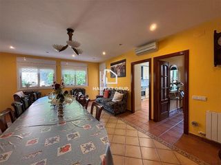 Chalet en venta en Vidreres