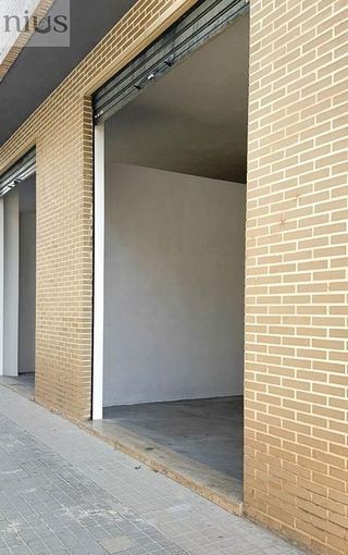 Local comercial en alquiler en Silla