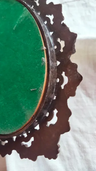 Quadro ovale vintage con cornice in ottone